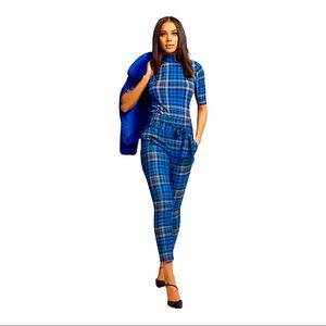 Plaid 2pc pants & top outfit.Very cute and stylist